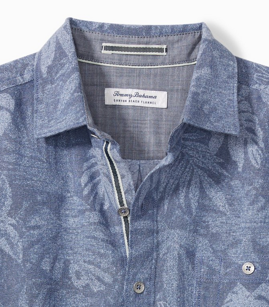 Canyon Beach Cloudy Fronds Stretch Flannel