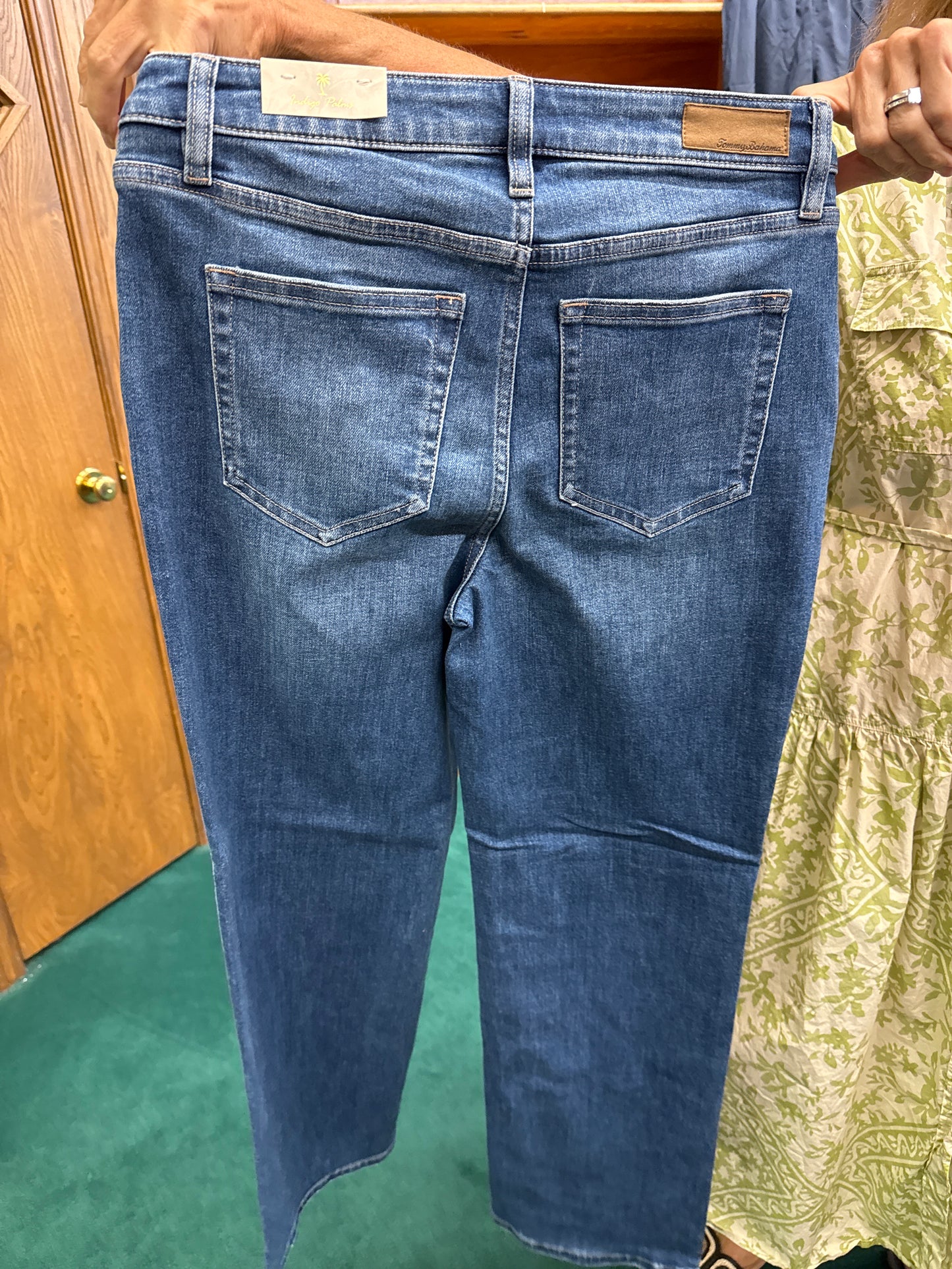 Mid Relaxed Straight Jean